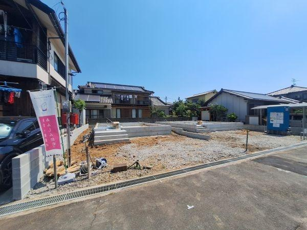 明野西第3-1号棟の前面道路含む現地写真|前面道路含む現地(2026年8月撮影)