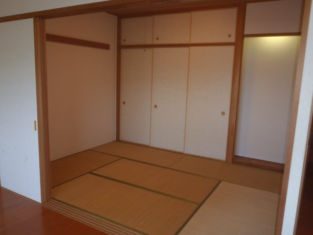 ヴェルディ府中ガーデンヒルズの和室