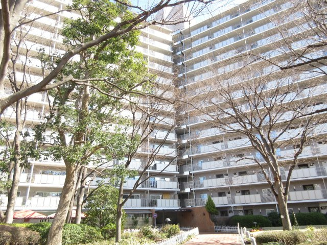 東十条サンハイツC棟の外観