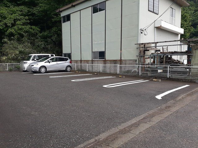 セシルの駐車場