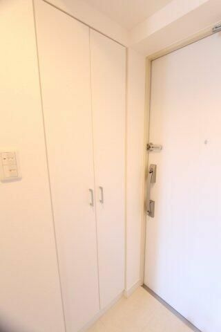 プラウドフラット富士見台の玄関