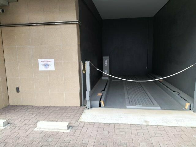 プラウドフラット富士見台の駐車場