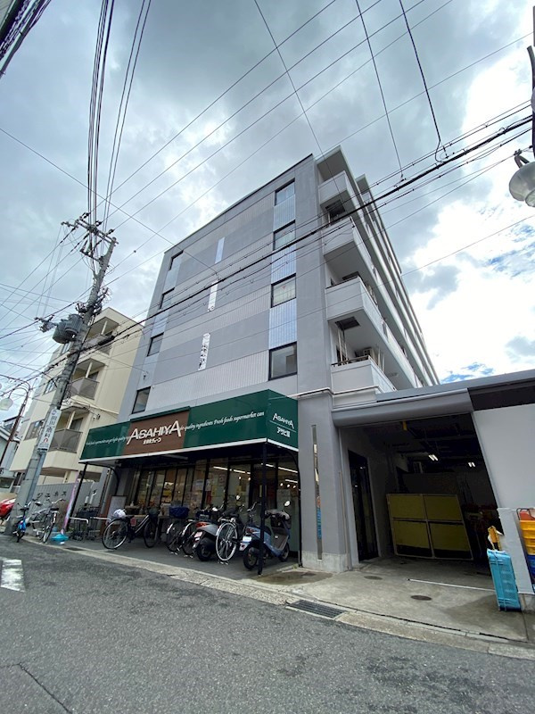 ジュネスの外観