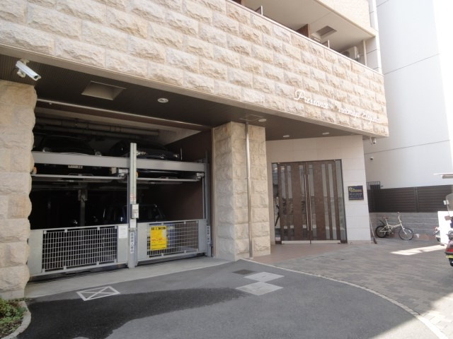 プレサンス三宮エレガンシアの外観