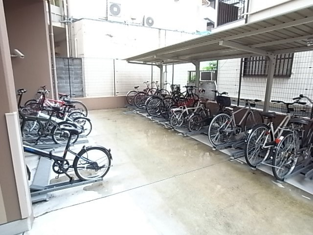 プレサンス三宮エレガンシアの外観