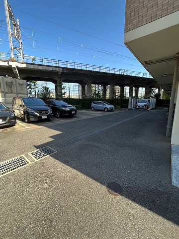 ラフィネス西宮北口サウスコートの外観
