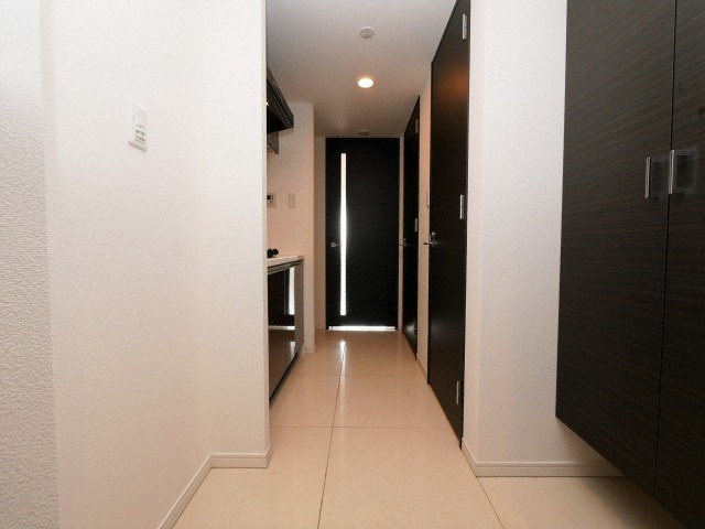 S-RESIDENCE難波EASTの玄関