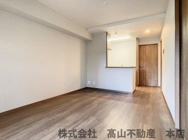 プログレス赤間駅前の居間・リビング
