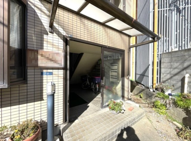ＵＮＯマンションのエントランス