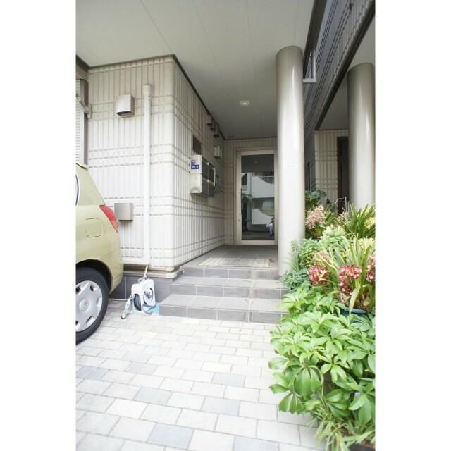 アリスタのエントランス