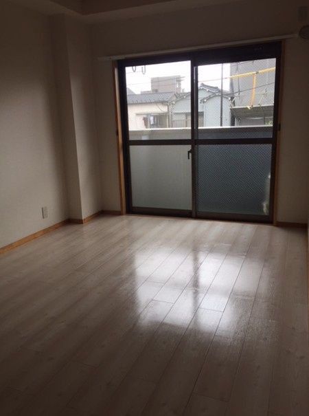 サンライズタナカの居間・リビング|別部屋参考写真