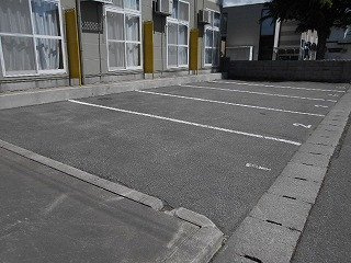 【駐車場】 | レオパレス小柳