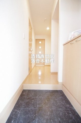 【玄関】 | クレール四季彩の丘　弐番館 | きれいな玄関