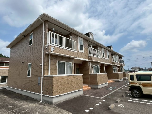 ブリッサ桜岡Ｆの外観