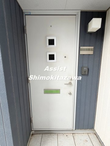 アムパルク羽根木の玄関