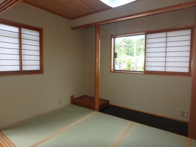 S1798H　2丁目和風中古住宅の和室|小上がり４帖