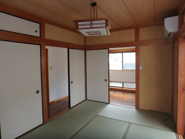 S1798H　2丁目和風中古住宅の和室|1F6帖の和室