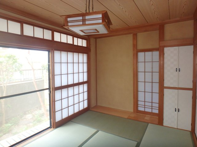 S1798H　2丁目和風中古住宅の和室|和室があれば、来客や子供用のスペースとして活躍します