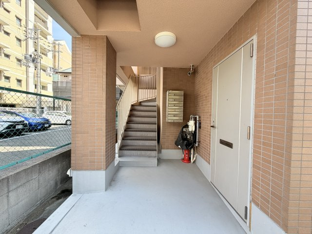 ネオ桜口のエントランス
