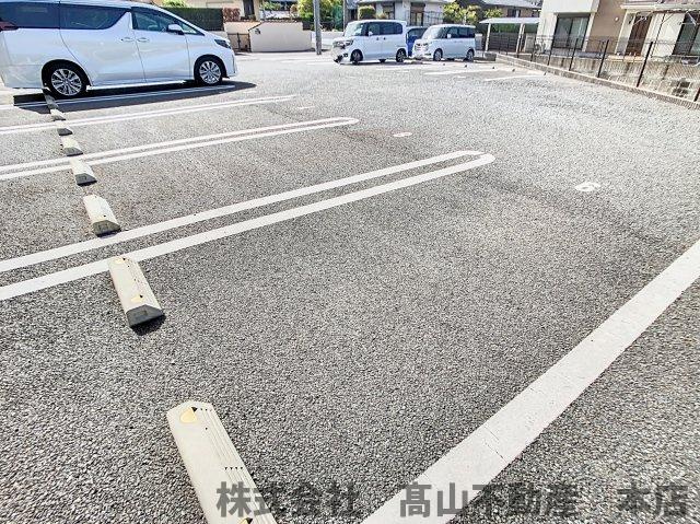 サウスサイドテラスの駐車場