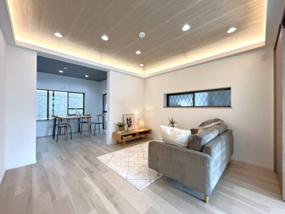 【居間・リビング】 | 西宮市　上ケ原五番町　中古戸建
