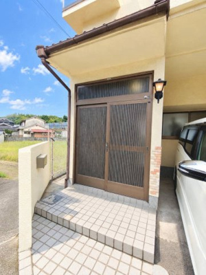 【エントランス】 | 北葛城郡上牧町服部台2丁目戸建