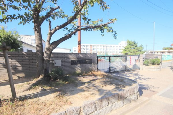 大神ハイツの周辺|小学校「奈良市立青和小学校まで974m」