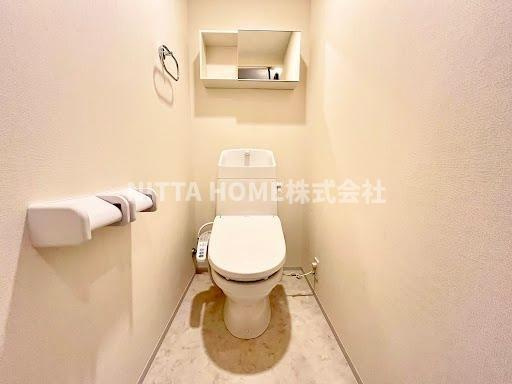 オークテラス（Oak Terrace)のトイレ|温水洗浄付きのトイレです＊