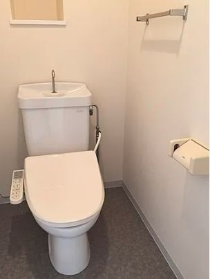 フローラント駒込のトイレ|ゆったりとした空間のトイレです