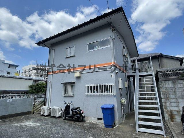 三鷹市井の頭１丁目のアパートの外観