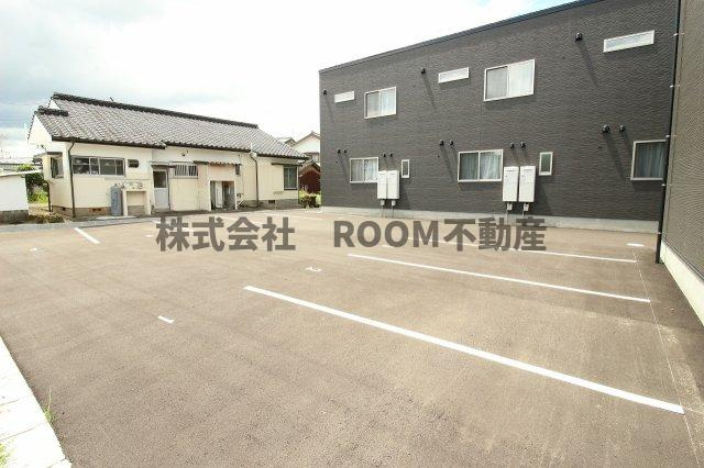Lugn plats　Aの駐車場|駐車場があります