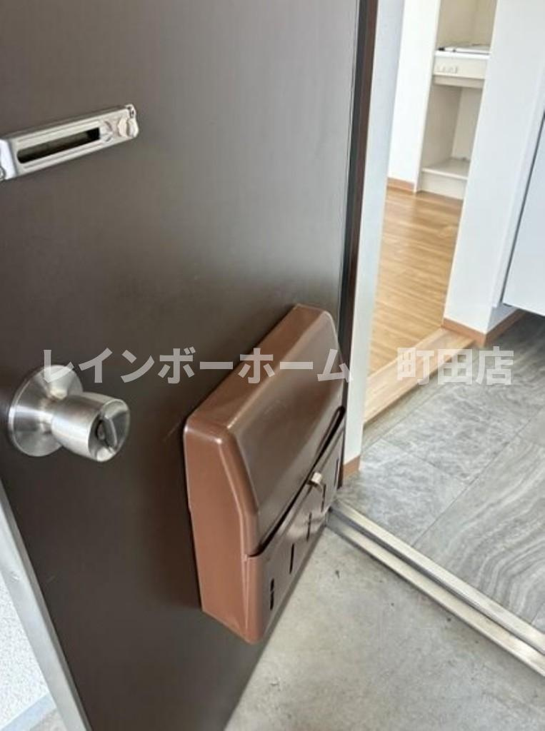 ポケットハイツ本厚木※初期費用分割あと払いサービス利用可能物件の玄関