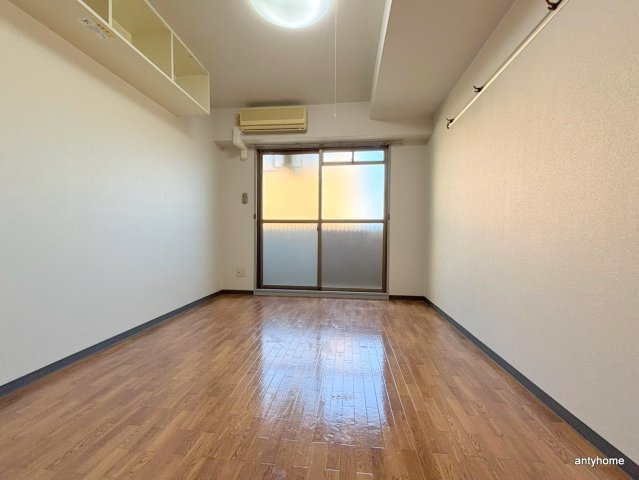 プレリュード江坂　仲介手数料無料の寝室