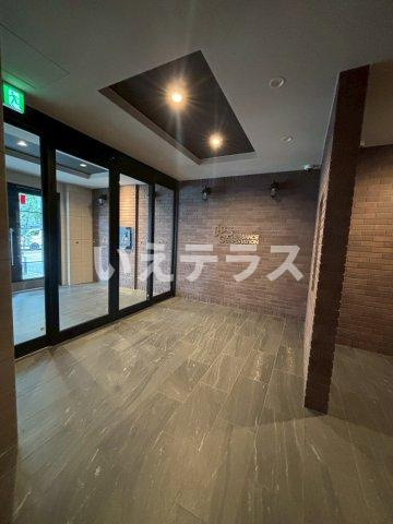 プレサンス兵庫駅前のエントランス
