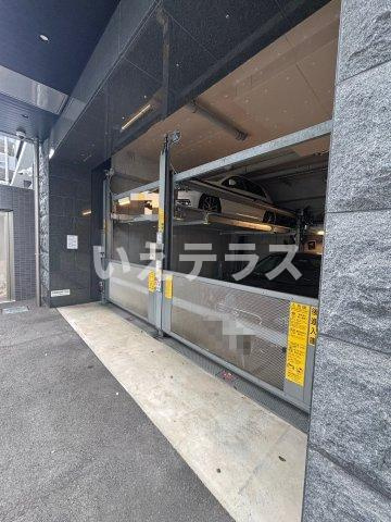 プレサンス兵庫駅前の駐車場