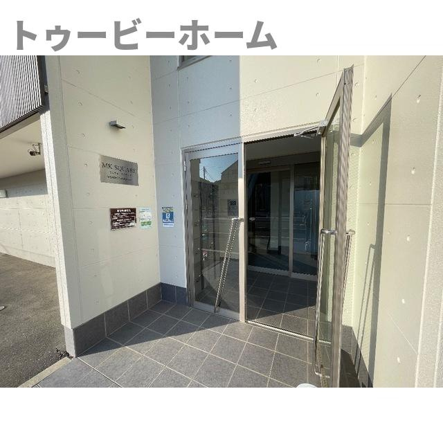 MK SQUAREのエントランス|建物の内部です