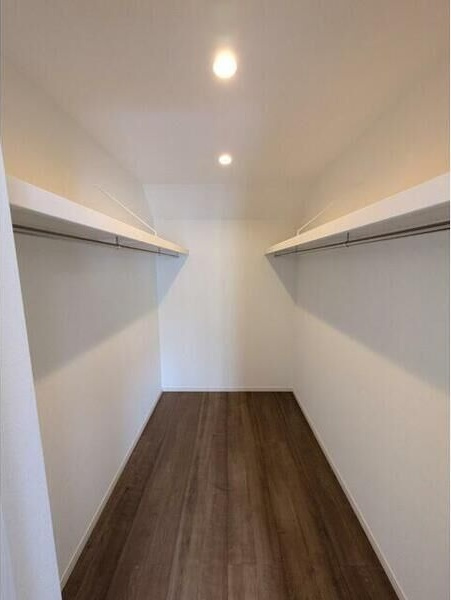 同志社山手２丁目戸建ての収納