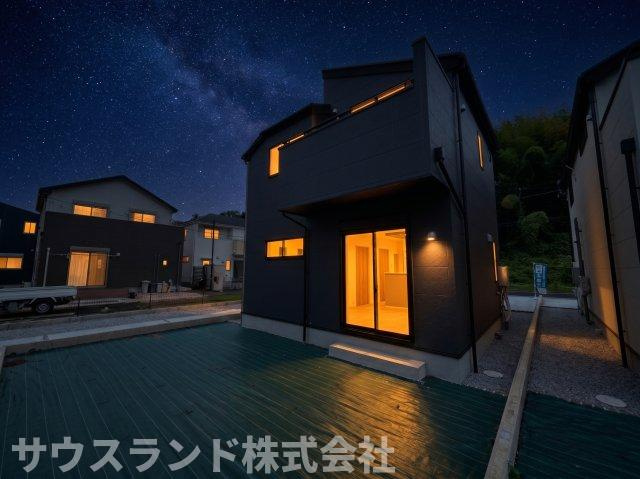 八王子市兵衛 新築戸建ての外観|※掲載の夜景写真はCG加工を施したイメージであり、実際の照明状況や星空とは異なります。