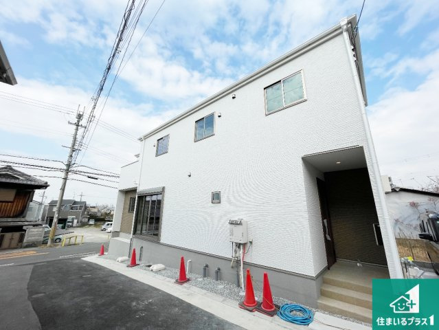 29日(土)30日(日)現地ご見学可能！　枚方市藤阪元町　限定1邸の外観|お客様に長く安心して住んでいだだける事にこだわった家づくり！住んでからのアフターサービスにもしっかりと取り組んでいます！