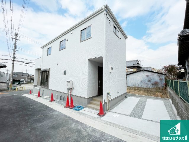 29日(土)30日(日)現地ご見学可能！　枚方市藤阪元町　限定1邸の外観|安心の10年保証！外観を美しく保ち、雨水で汚れを落とします！気になることがありましたら、お気軽にお問い合わせください！
