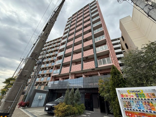 ララプレイス新大阪シエスタの外観