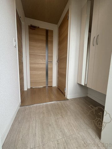ラルーチェ北梅田の玄関