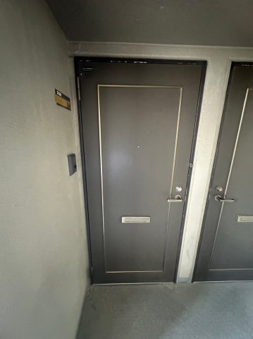 A-Flatの玄関