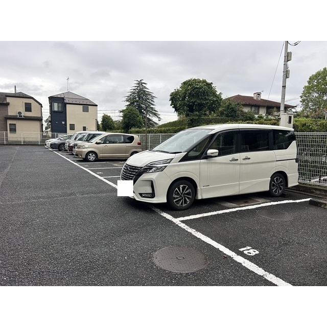 ラ・スペースの駐車場|駐車場完備です
