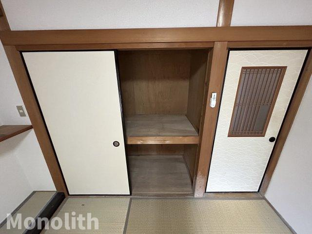 小田町戸建の収納
