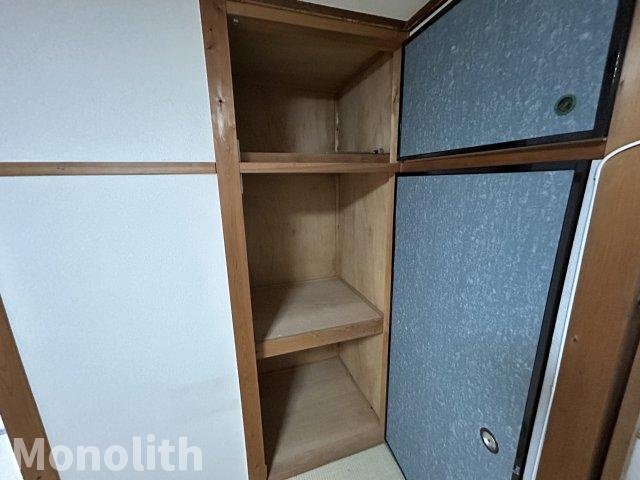 小田町戸建の収納