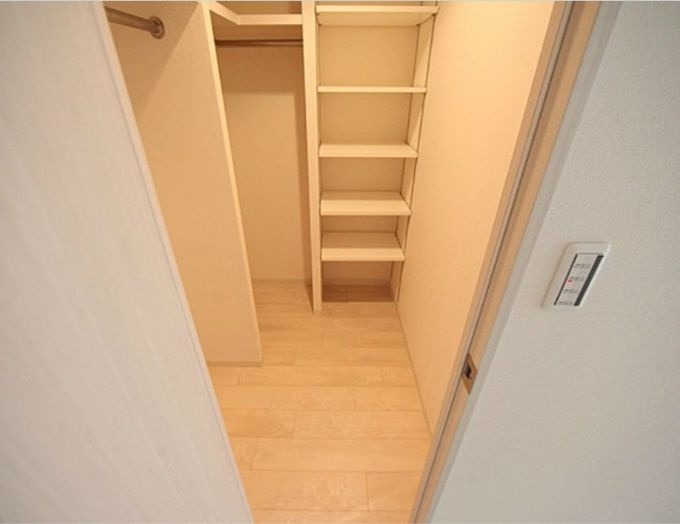名古屋市東区東桜１丁目の賃貸マンションの収納