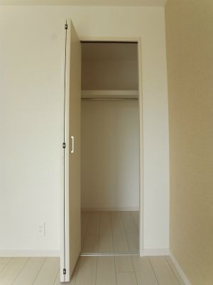 リブリ・国立東の収納