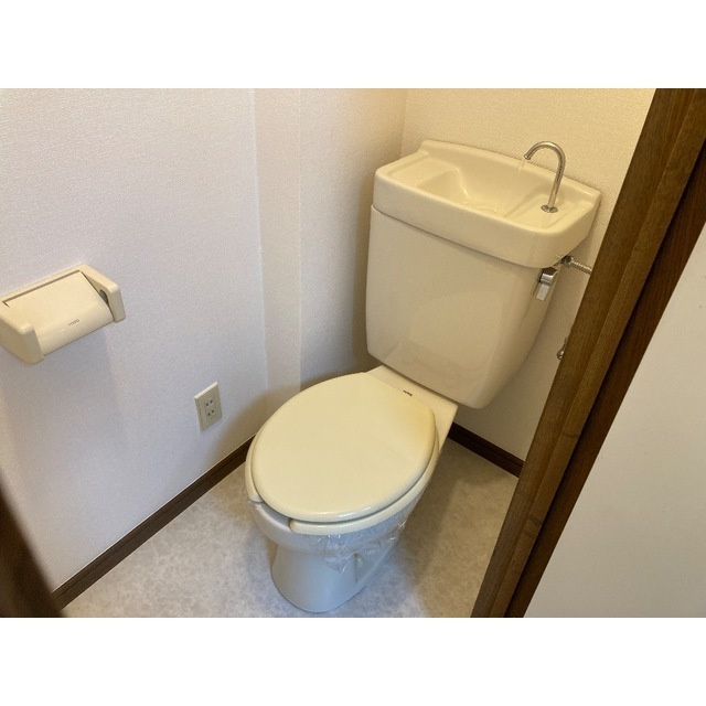 マルタカマンションのトイレ|落ち着いたトイレです