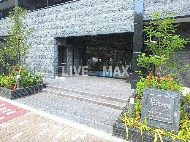 【エントランス】プレサンス新大阪ザ・シティ